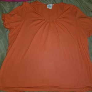 Woman's shirt size 2X